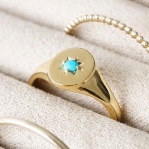 Mejuri Starburst Signet- Turquiose